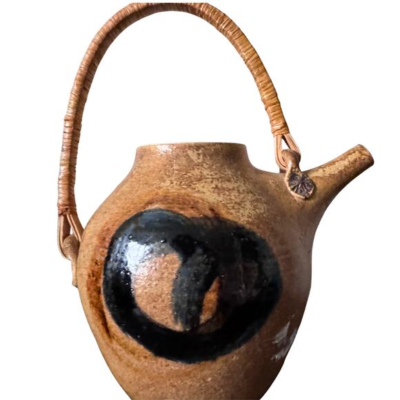 Vintage Studio Pottery Teapot – Handcrafted Stoneware with Bamboo Handle & Glaze - Picture 10 of 11